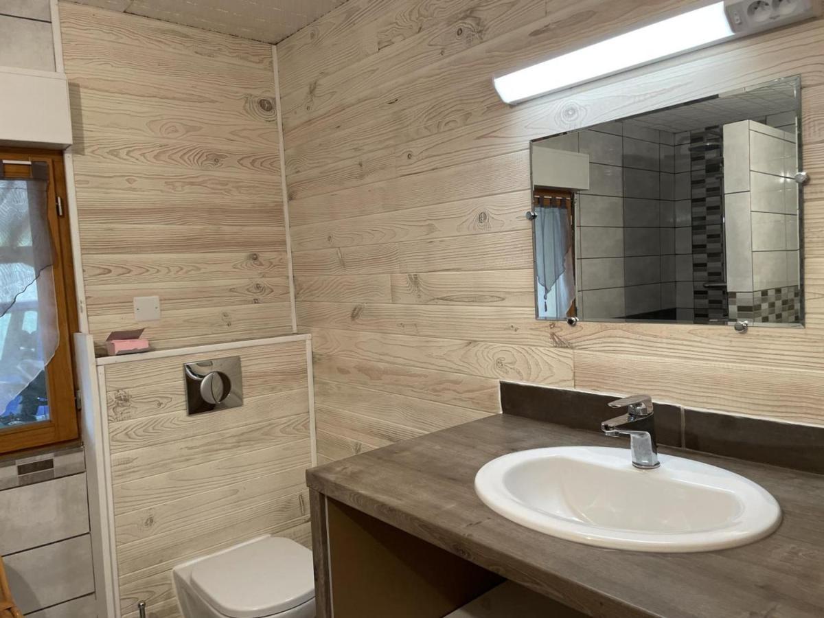 Chalet De Charme Avec Sauna Et Piscine Couverte, Proche De Vichy, Tout Confort, Animaux Acceptes - Fr-1-489-370 Villa Saint-Rémy-en-Rollat Buitenkant foto