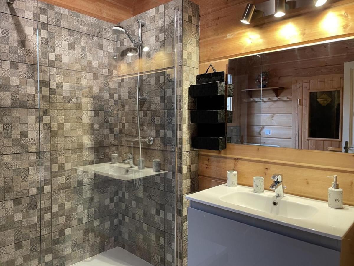 Chalet De Charme Avec Sauna Et Piscine Couverte, Proche De Vichy, Tout Confort, Animaux Acceptes - Fr-1-489-370 Villa Saint-Rémy-en-Rollat Buitenkant foto